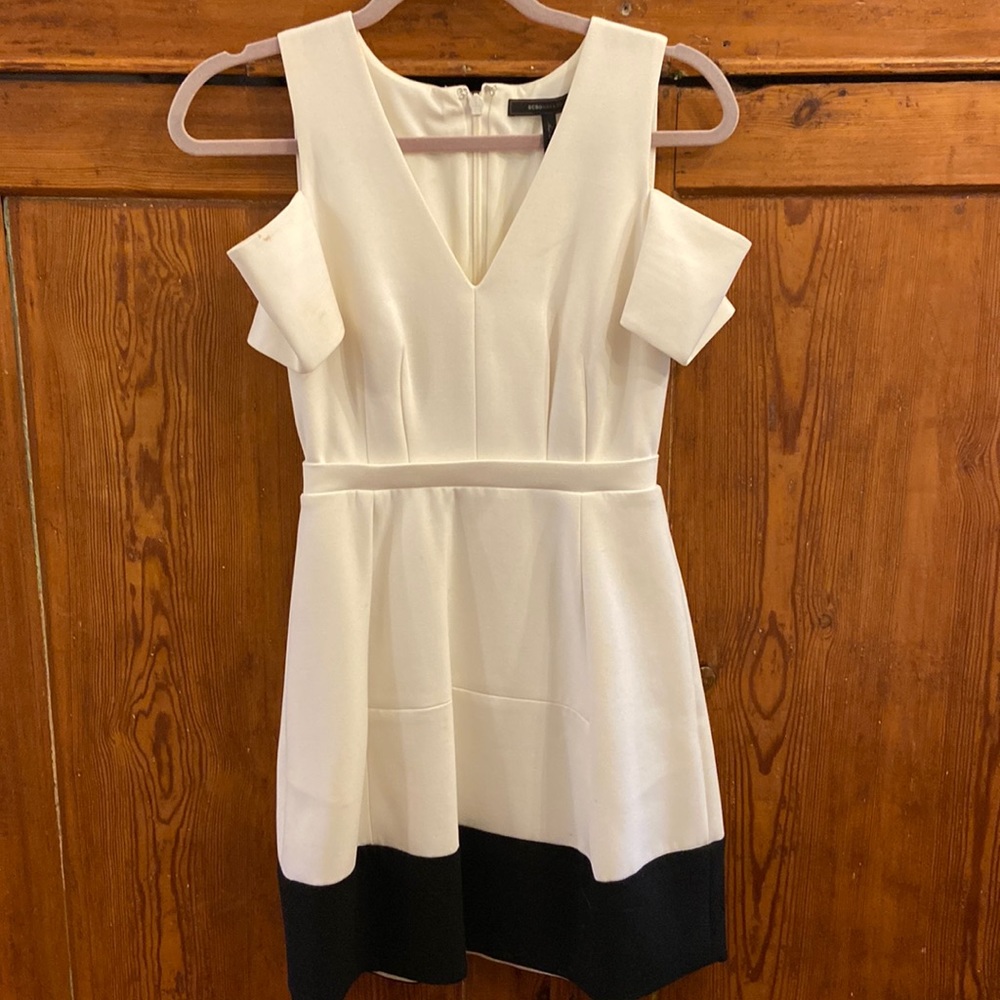 BCBG MAXAZRIA COCKTAIL DRESS